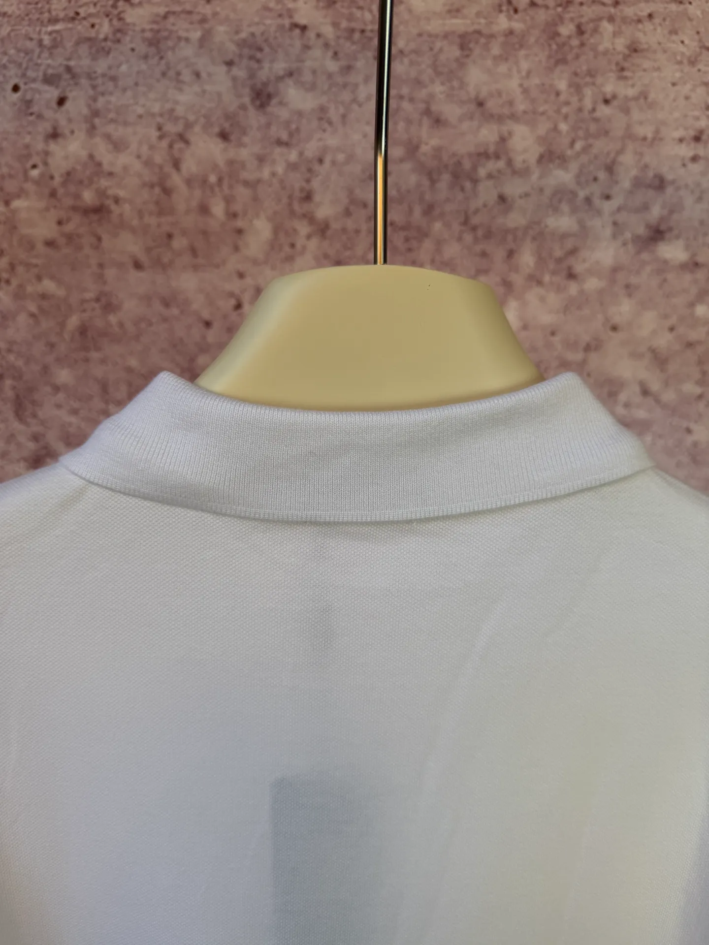P200 Ralph Lauren classic unisex pony logo pique polo long sleeves, the original version is the same 250g pure cotton pique fabric, there is no difference in the overall style and craftsmanship, it is simple and lazy to wear alone, and the old money style polo collar is the first choice for autumn.